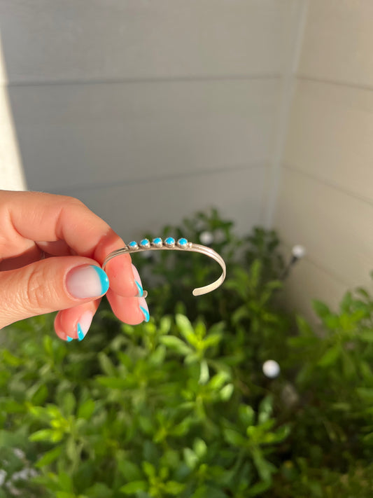 Baby cuff 5-stone