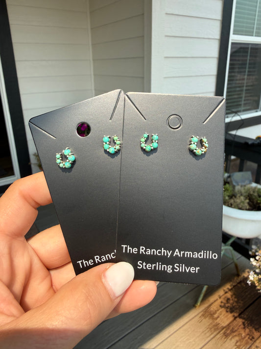 Lucky horseshoe studs