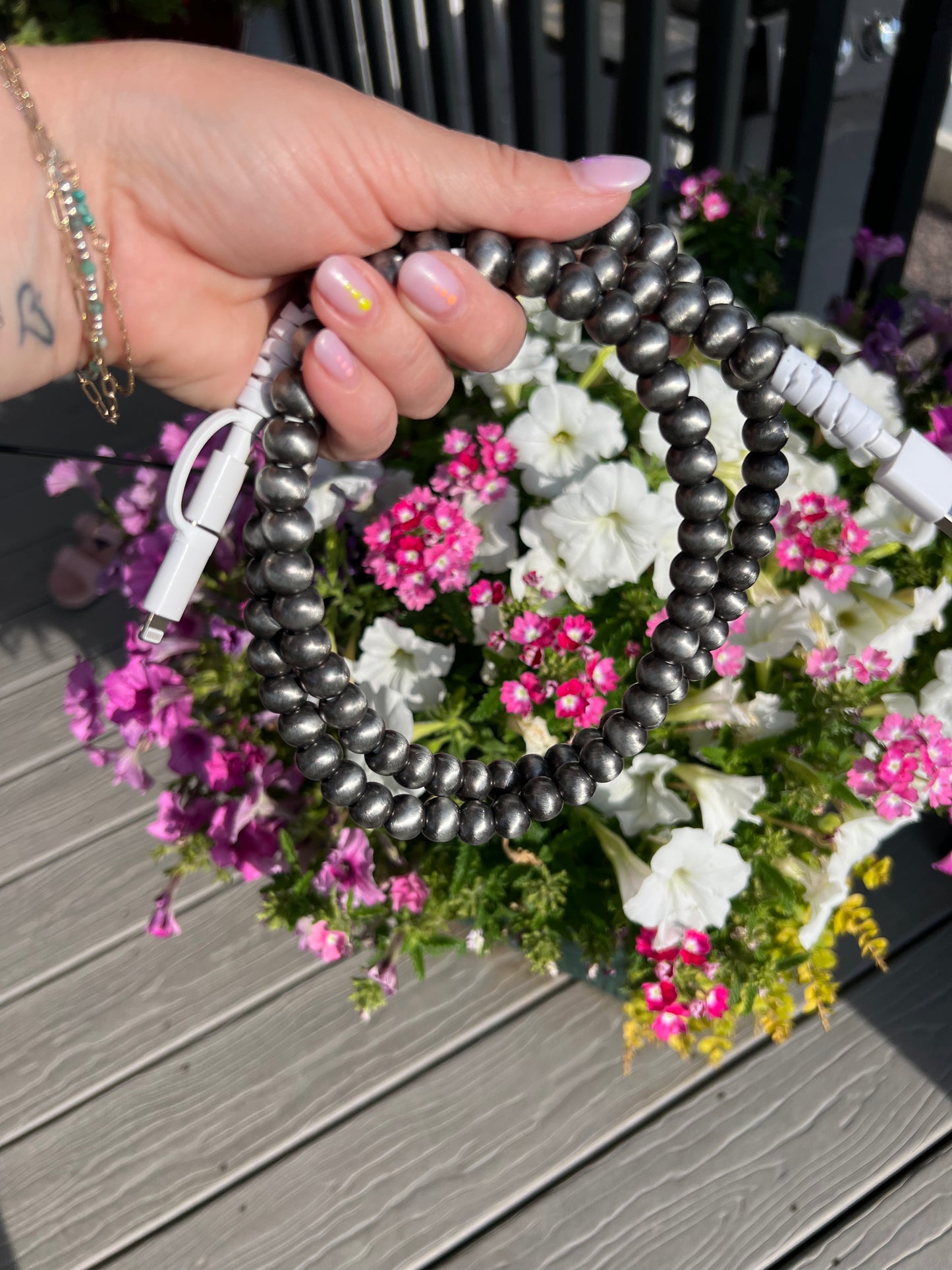 Faux pearls phone charger multi way with USB
