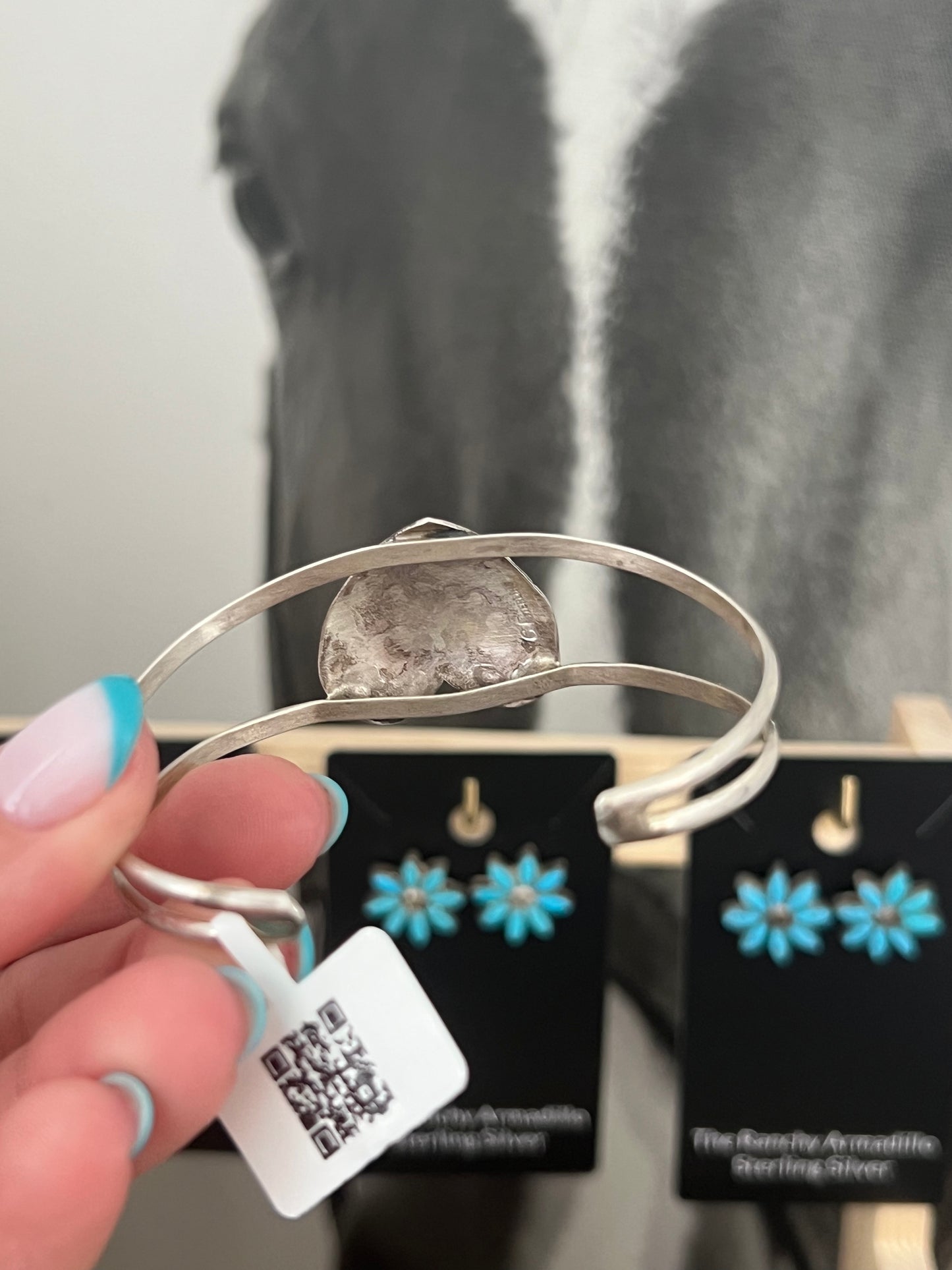 Heart cuff
