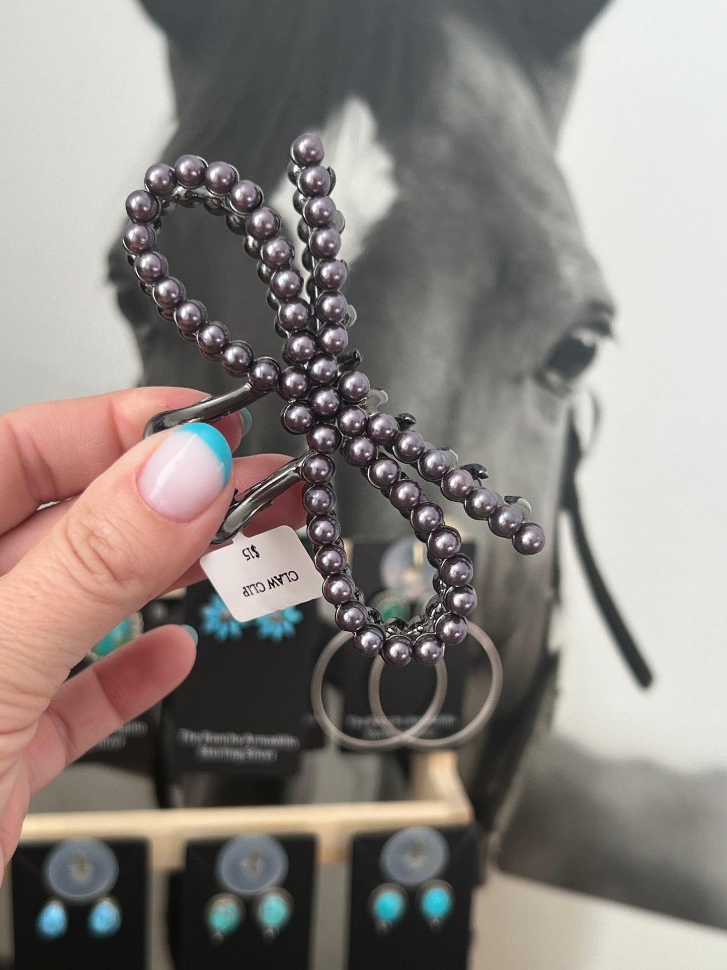 Bow Faux Pearl Claw clip