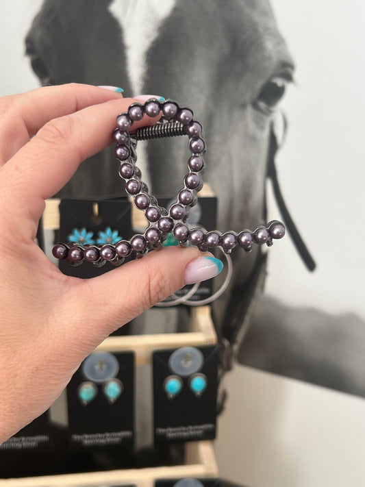 Faux pearl small claw clip